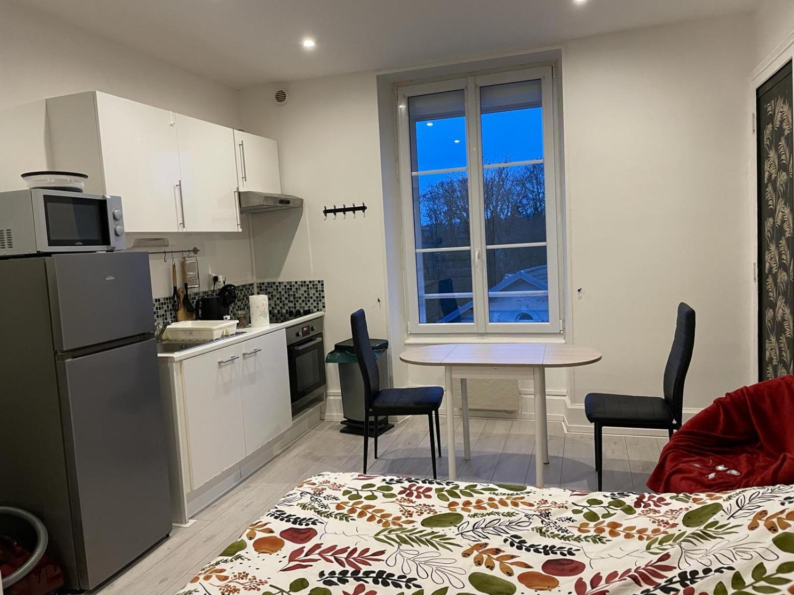 Apartamento Studio meublé et lumineux 20m2 Vittel Exterior foto